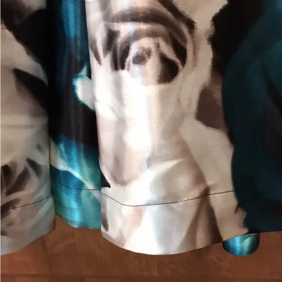 Blondie Nites Formal Dress - Picture 7 of 8